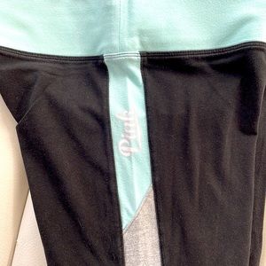 Victoria’s Secret PINK Yoga capris size Small